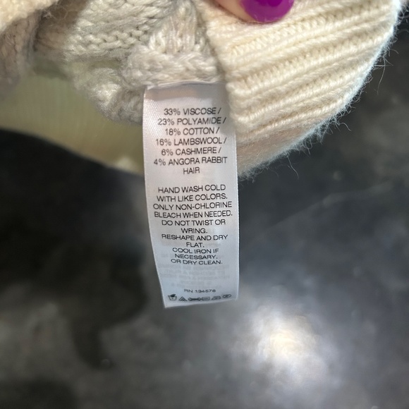 Vineyard Vines Cashmere Turtle Neck - Picture 5 of 5